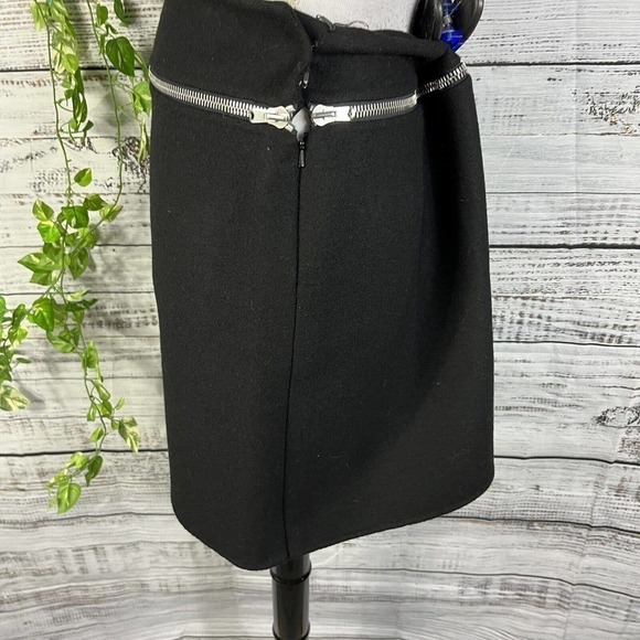 Carlisle Skirt size 4 Black Wool Zippers Above Knee Winter Club Ski Resort Slim - Picture 7 of 9